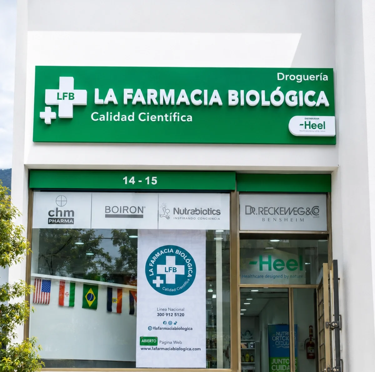 La Farmacia Biológica sede Pereira, fachada de la droguería especializada en medicina biológica, homeopatía y productos naturales en Pereira, Colombia.
